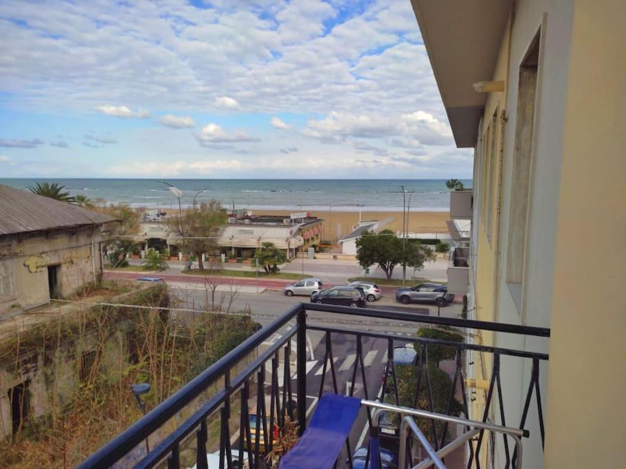 Casa Di Pipo - Appartamento Davanti Al Mare 페스카라 외부 사진