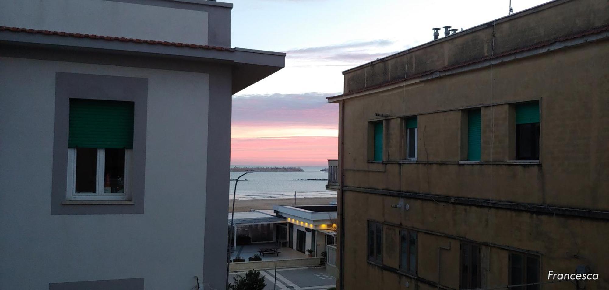 Casa Di Pipo - Appartamento Davanti Al Mare 페스카라 외부 사진